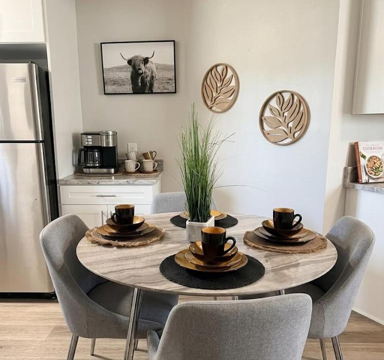 Hollywood Apartment | Hollywood Oasis with Resort Style Pool, Free Parking, Steps to Walk of Fame