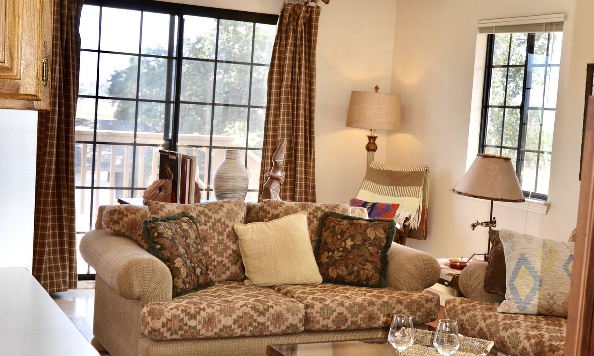Solvang House | Horse Ranch Guest House above a barn Near Los Olivos for Families & Friends