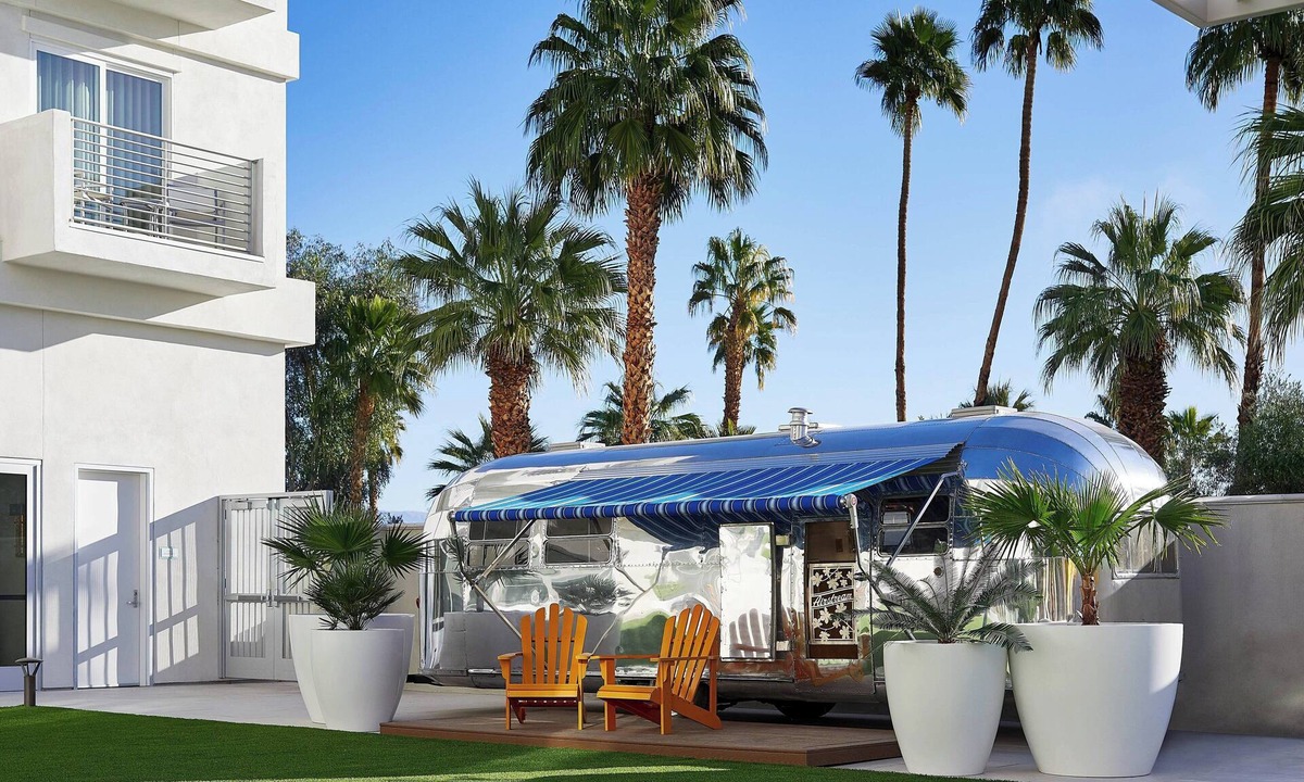 Palm Desert Hotel | Hotel Paseo, Autograph Collection by Marriott