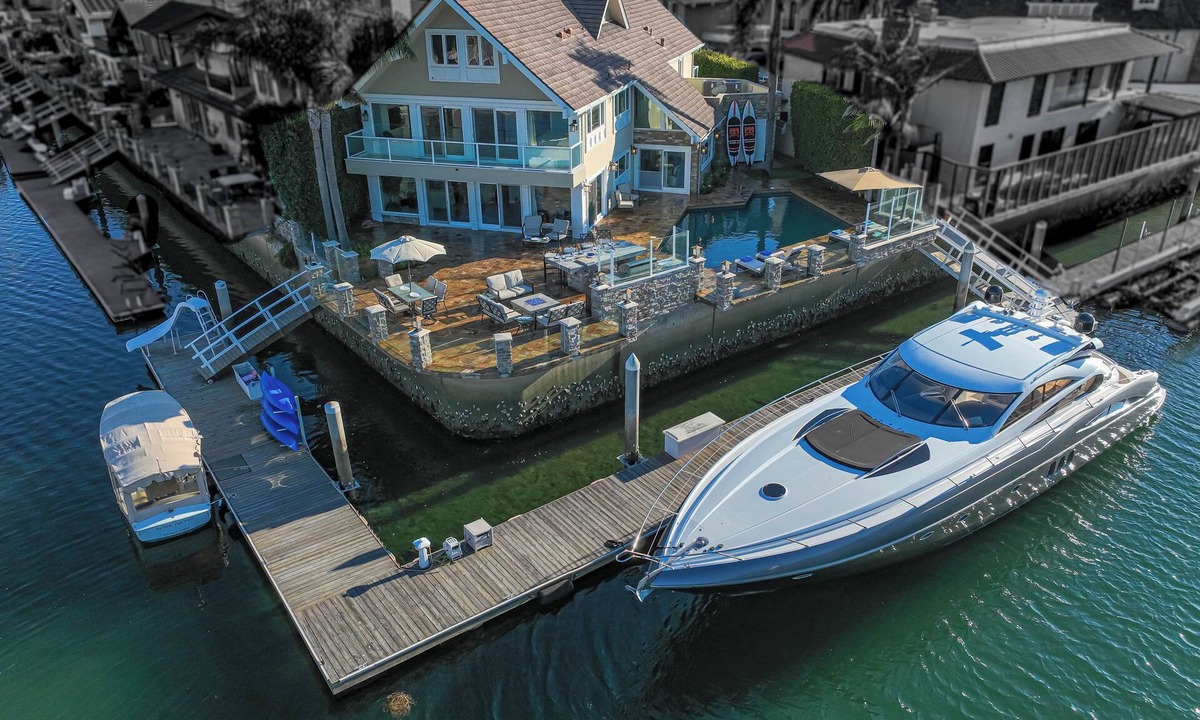 Huntington Harbour House | Huntington Harbour With Private Dock