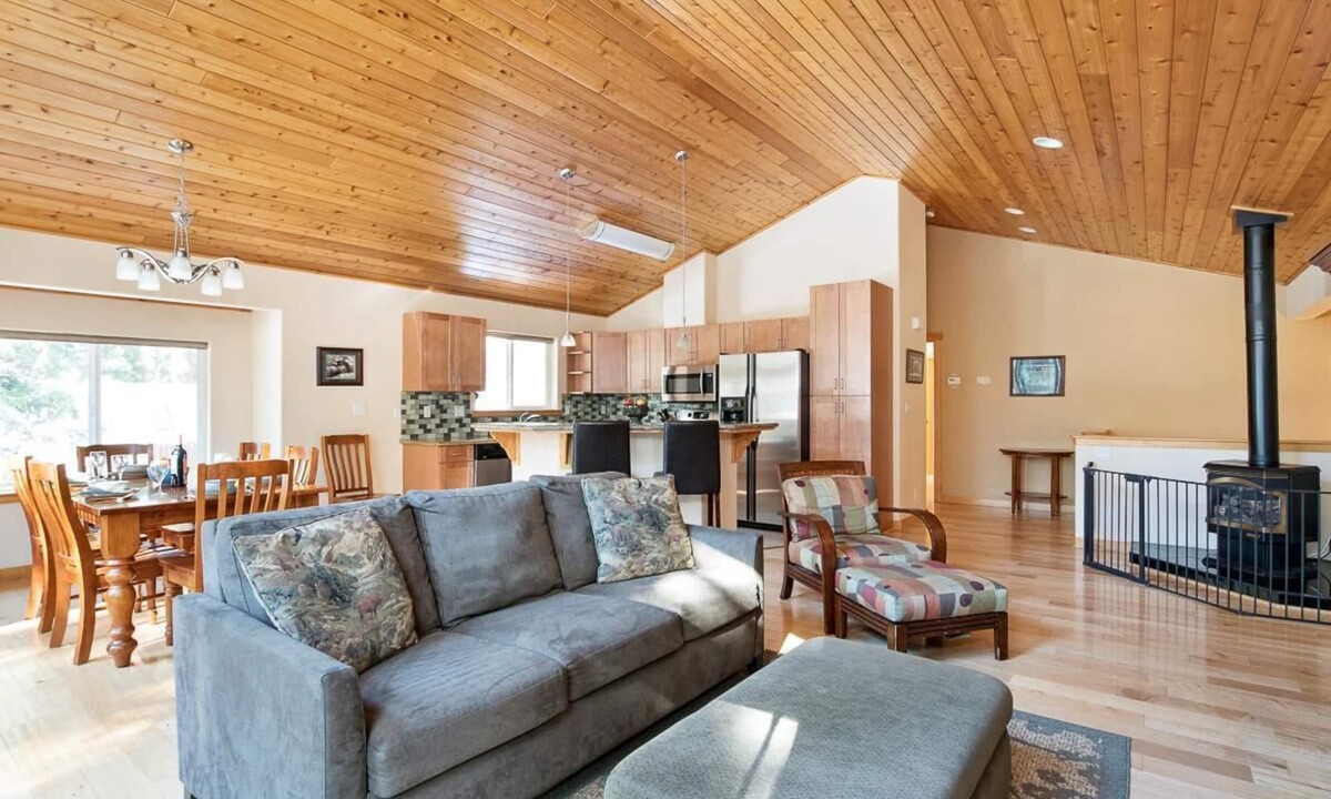 Kings Beach House | Kings Beach Home with Private Hot Tub