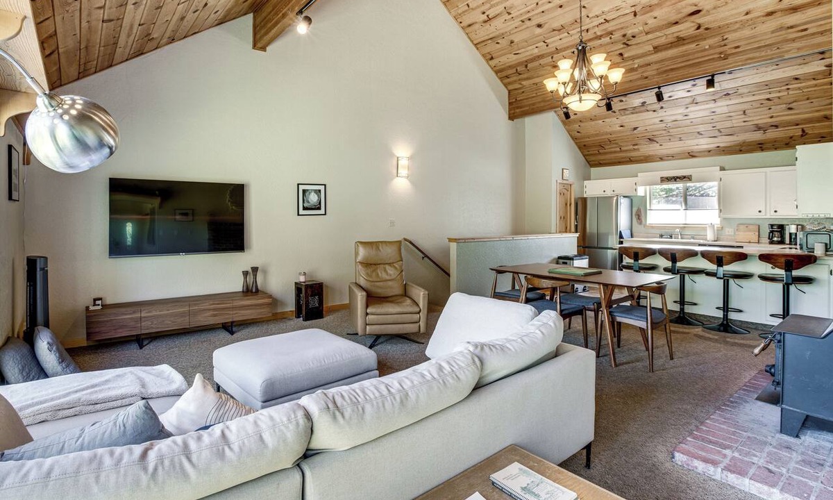 West Meadows House | Kirkwood Group Mtn Escape! Trail & Lake Access