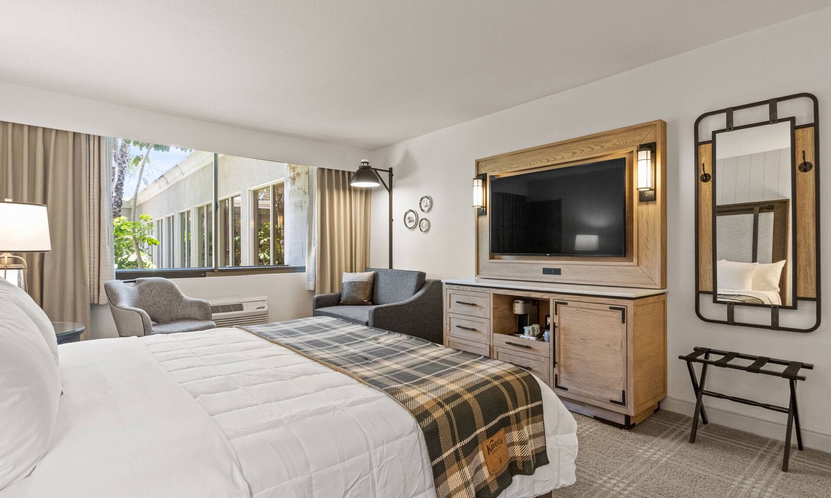 Northwest Anaheim Hotel | Knott's Hotel