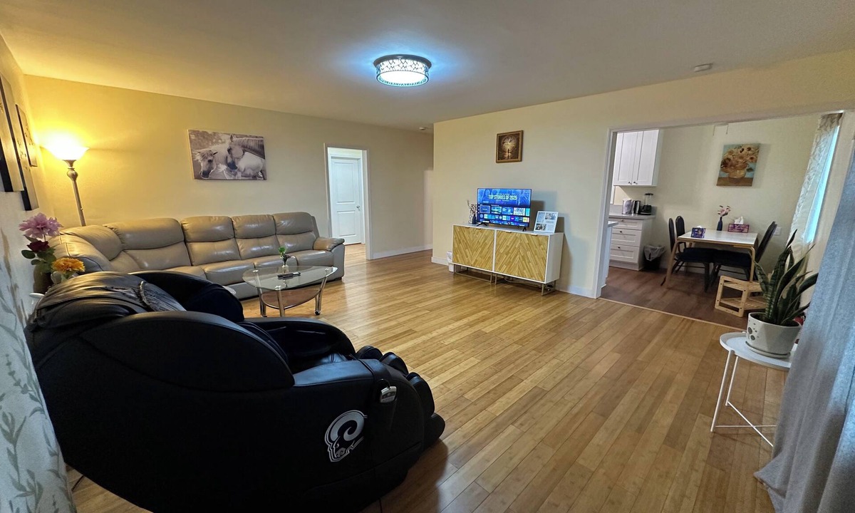 East San Gabriel Apartment | LA Cozy Spacious 2BR on 1st Floor Private Entrance Ideal for Extended Stays