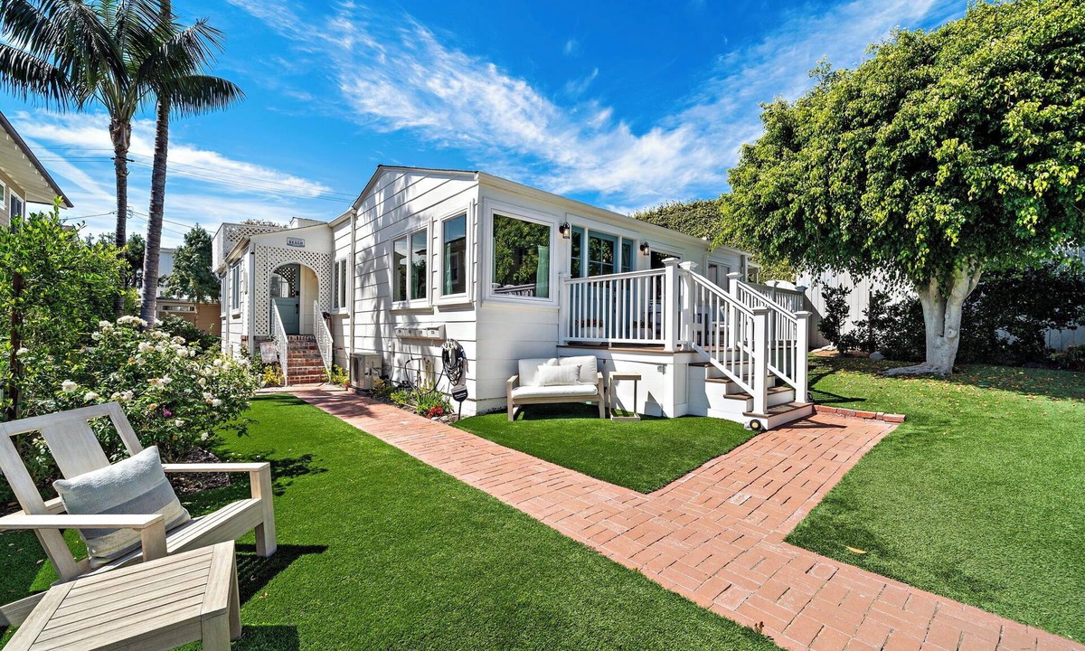 Laguna Beach House | Laguna Beach House - steps from the sand!