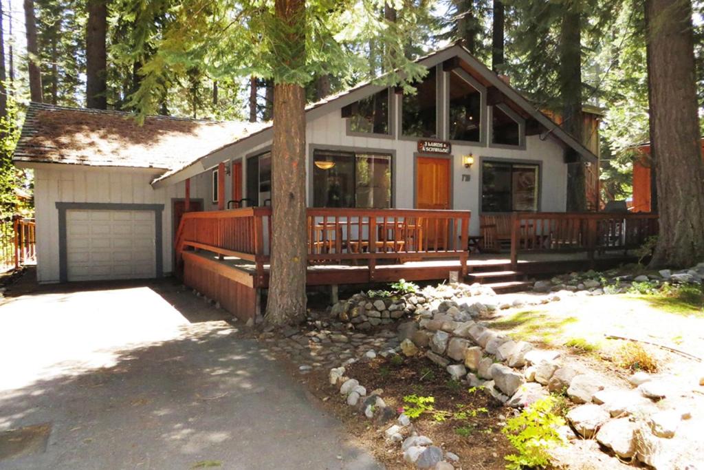 Sunnyside House | Laird House - HOT TUB!