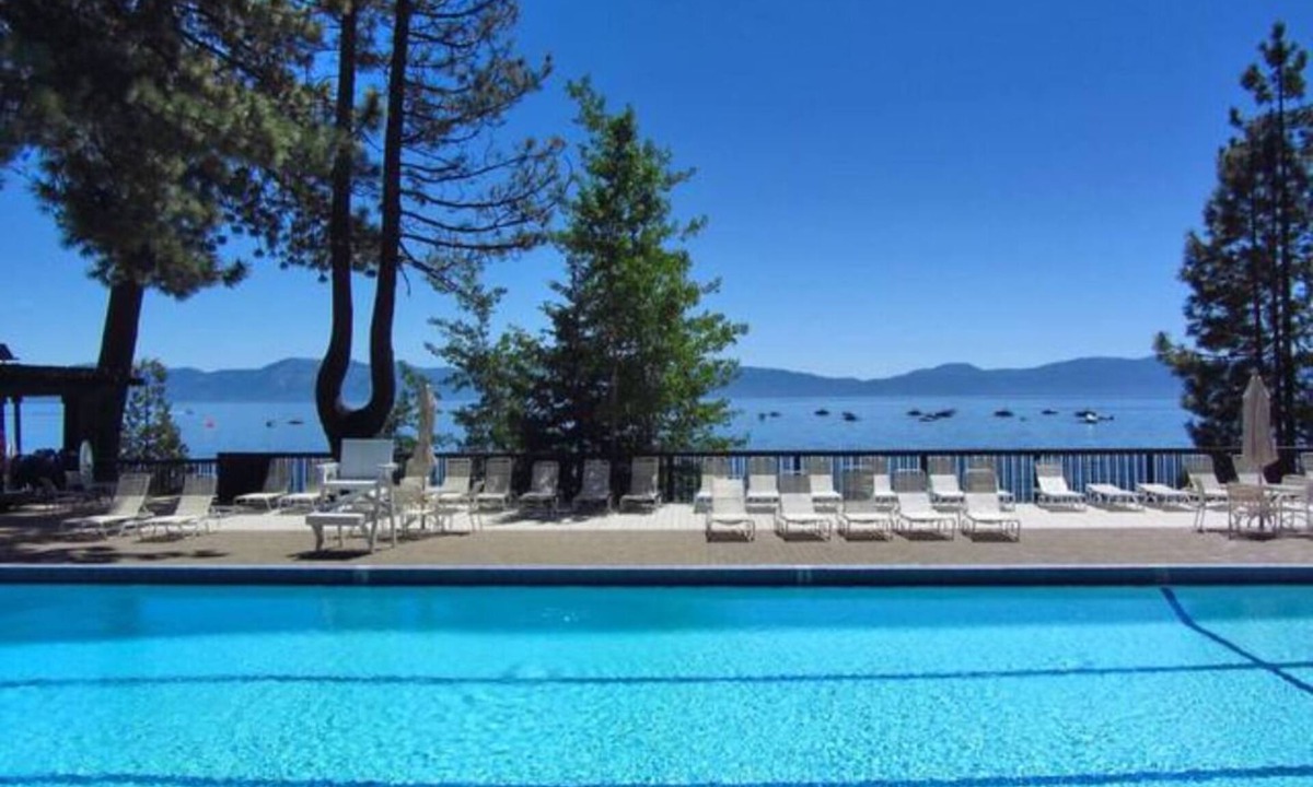 Tahoe Tavern House | Lake Front w/Panoramic View-Steps to Shore-Pier/Pool/Tennis-Walk to Tahoe City!