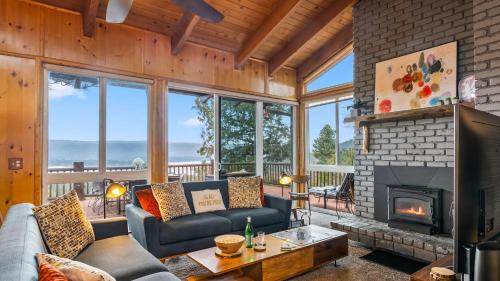 Fawnskin House | Lakeview Lodge by AvantStay