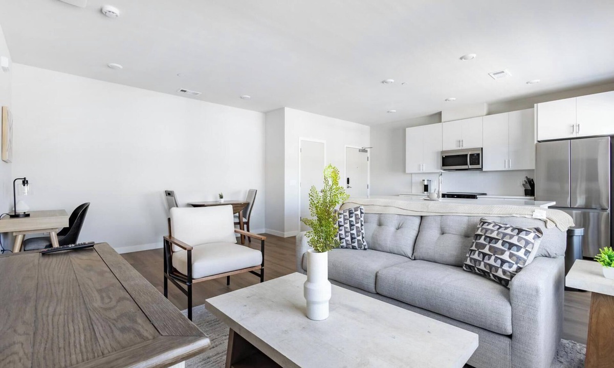 Santa Rosa Apartment | Landing | Chic 1BD, Clubhouse, Courtyard