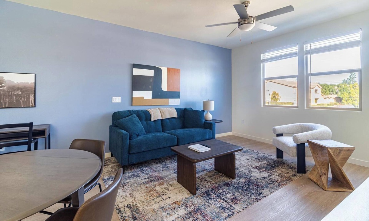 Temecula Apartment | Landing | Stunning 2BD, Gym, Yoga Studio