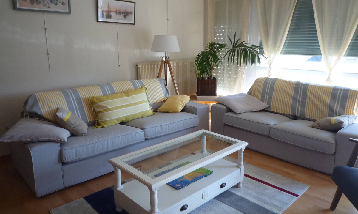 Quimper Apartment | Large bright apartment with garage Centre Quimper