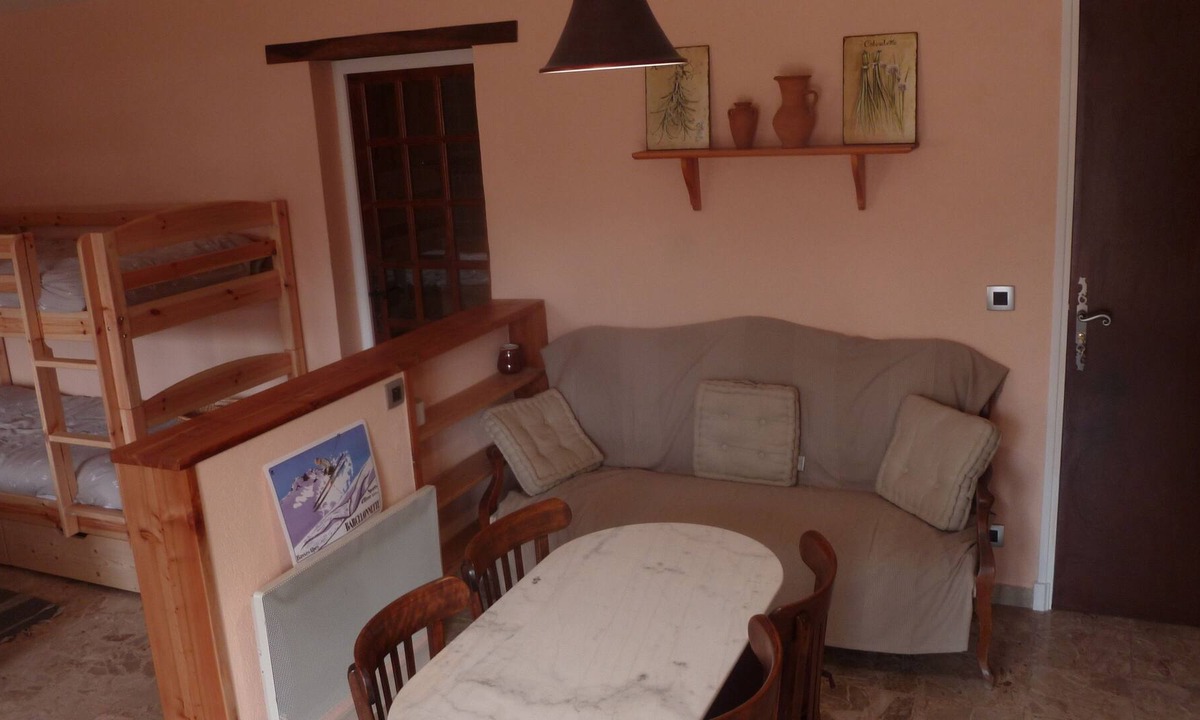 Barcelonnette Ski Chalet | LARGE STUDIO 42M2 ON THE GROUND FLOOR OF A CHALET NEW DEVELOPMENT, EXPO. SOUTH.