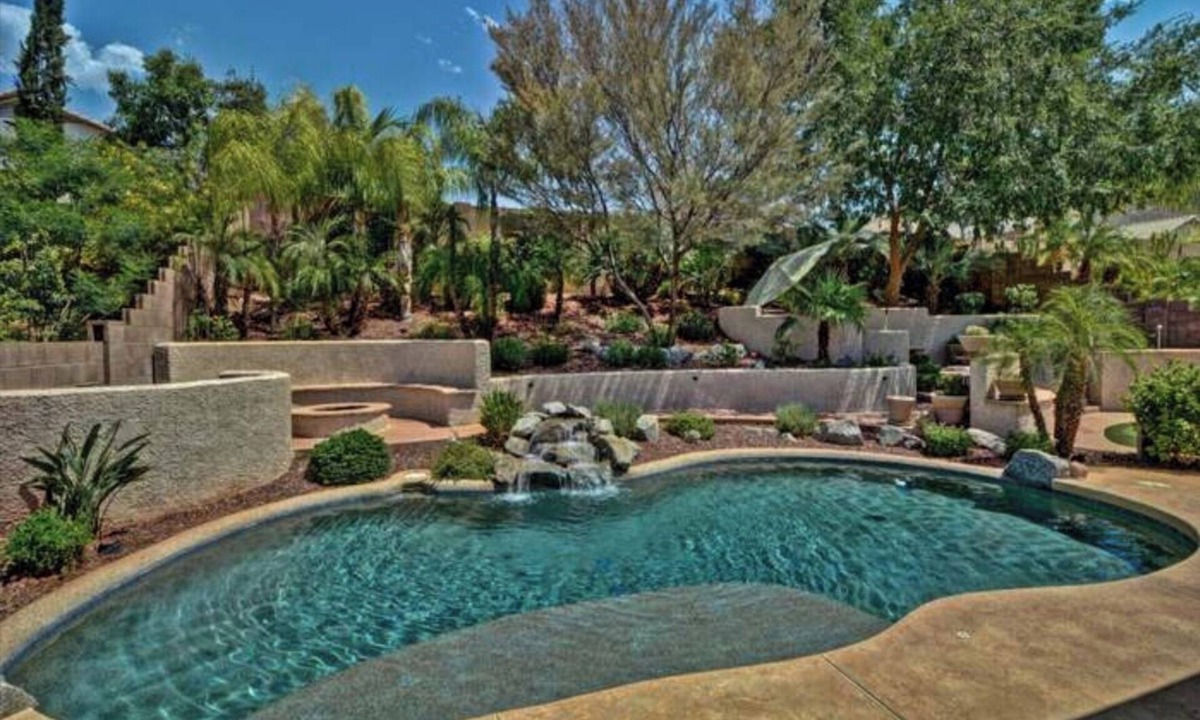 Entrada North House | largehome located in one of the most desirable neighborhoods in Arizona