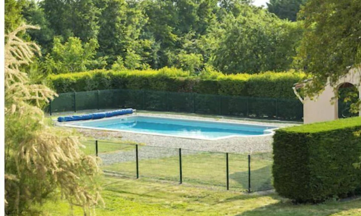 Charols House | Le Morgon-Charming, peaceful farmhouse with swimming pool in wooded grounds