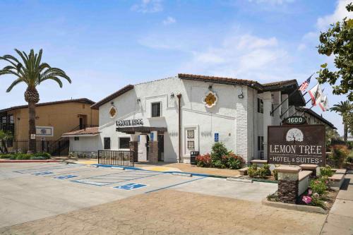 Southeast Anaheim Hotel | Lemon Tree Hotel and Suites