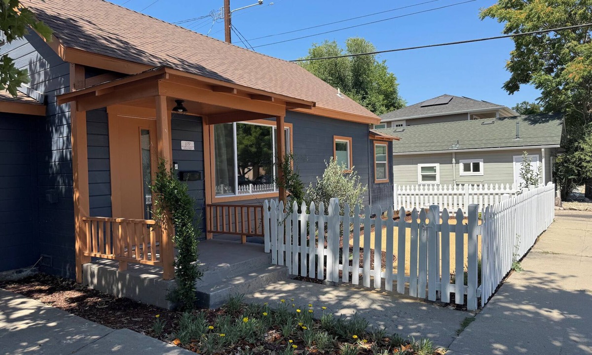 Paso Robles House | Live the Dream in Downtown Paso Robles. Wine Country at Your Doorstep.
