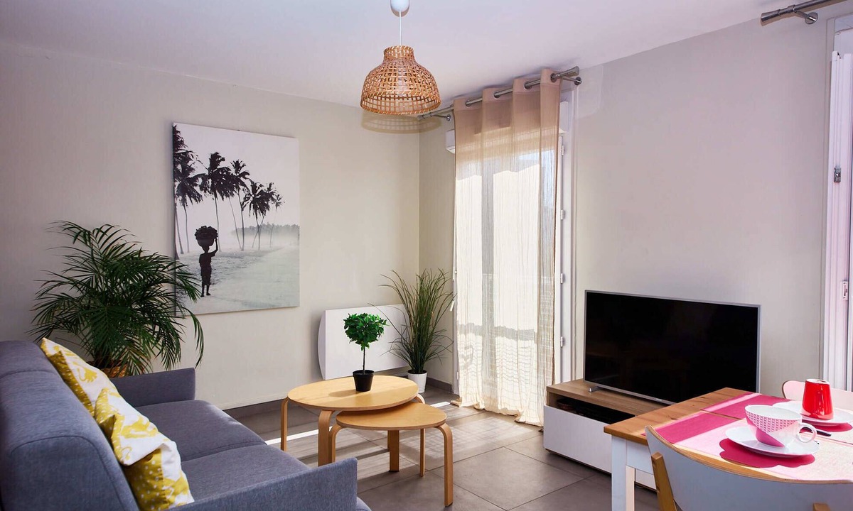Chanot - Stade Velodrome Apartment | Logement Entier vue mer T3 - Plages 15 mn 9ème