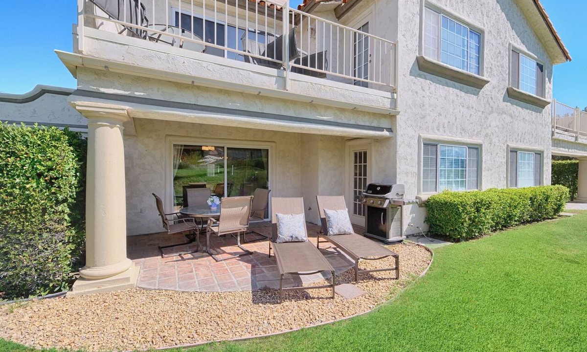 Palm Desert Condo | Lovely Palm Desert Charmer