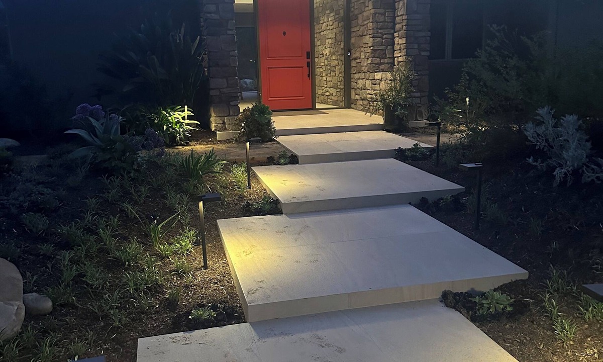 Camarillo House | Luxurious 6+ bedroom 7.5 bath nature retreat in charming Camarillo