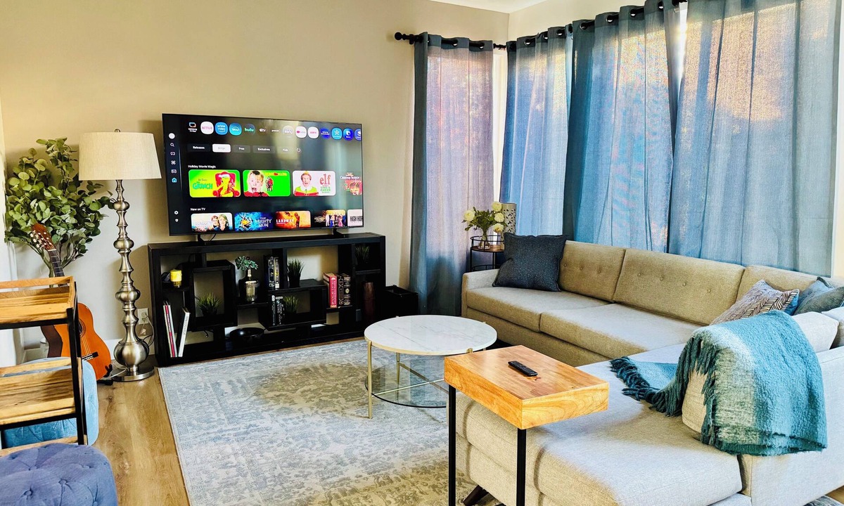 North San Jose House | Luxurious, Beautiful and Comfy 4-bedroom house with in the heart of San Jose