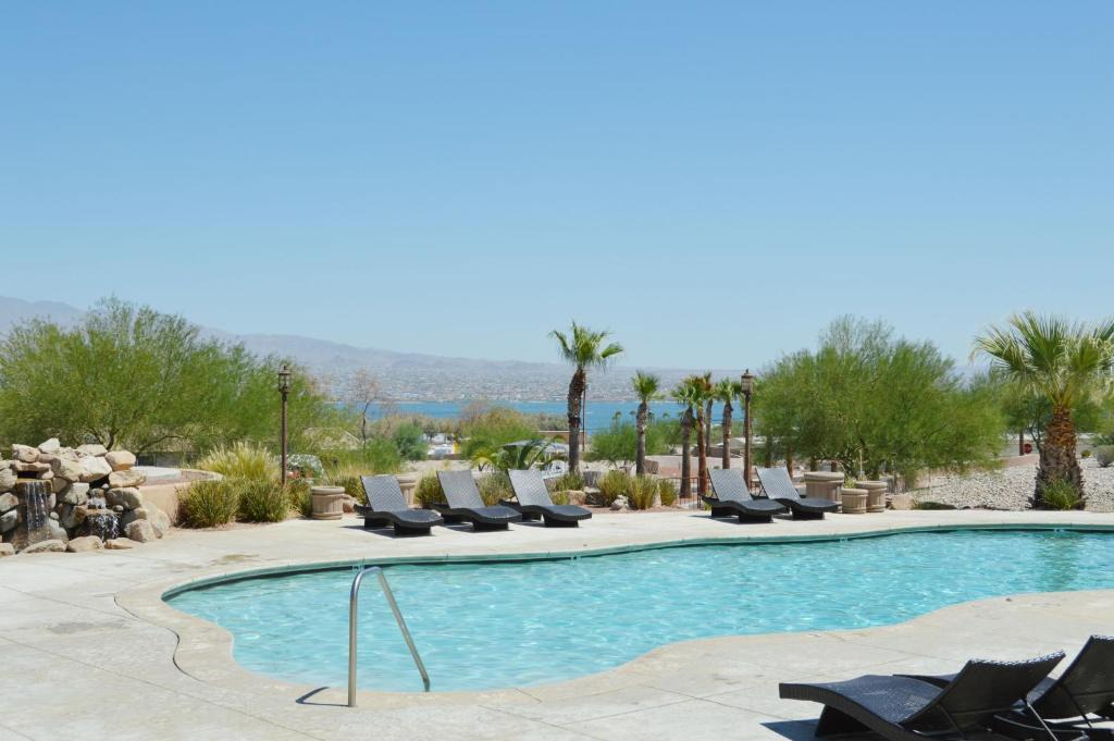 Havasu Lake House | Luxurious Havasu Lake View Home