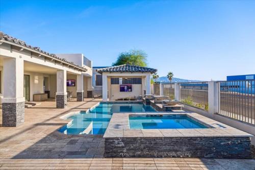 Lake Havasu City Villa | Luxury Cardinal Retreat - Pool, Spa, BBQ, Garage
