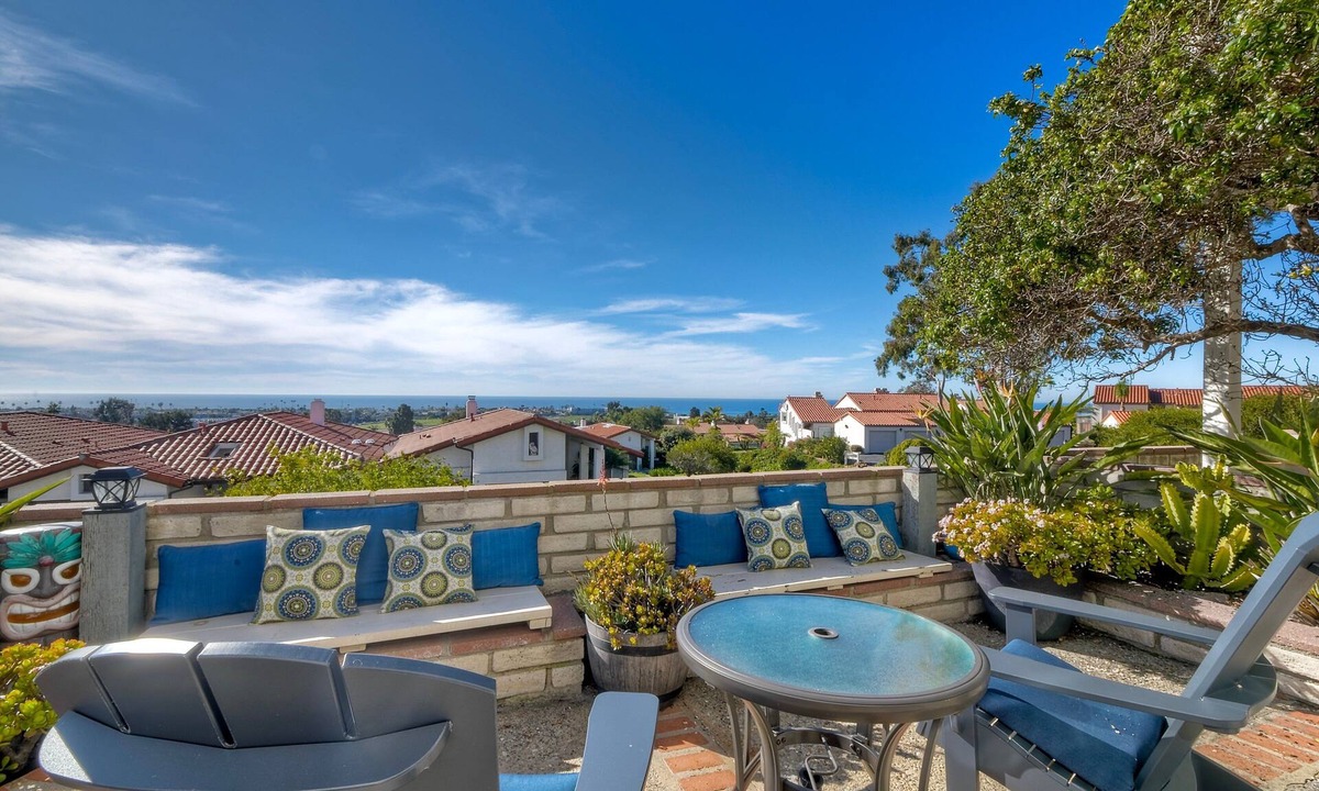 Aviara House | Luxury Coastal Escape | Sleeps 4 | Ocean Views + Resort Amenities