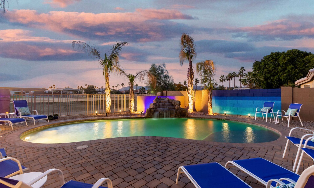 Ahwatukee Foothills House | Luxury home w/Heated Pool & Hot Tub | Pool Table | King Beds | Fire Pit & Grill