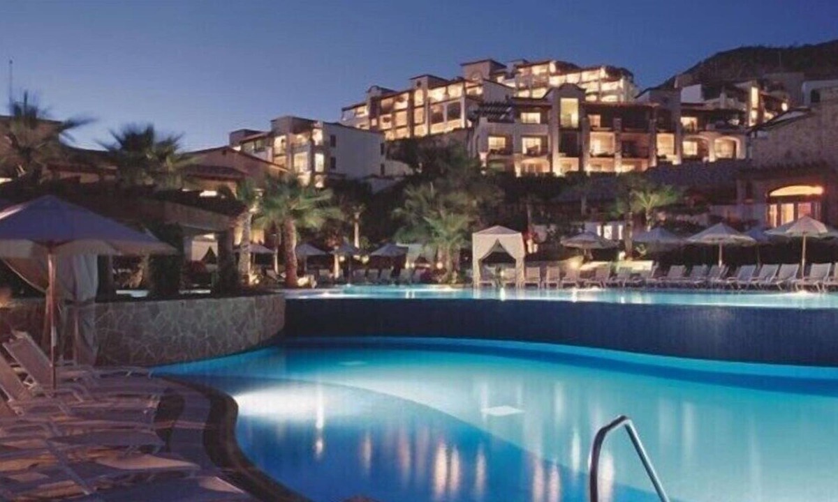 Bouvet Island House | Luxury Junior Suite at Pueblo Bonito Sunset Beach Resort and Spa