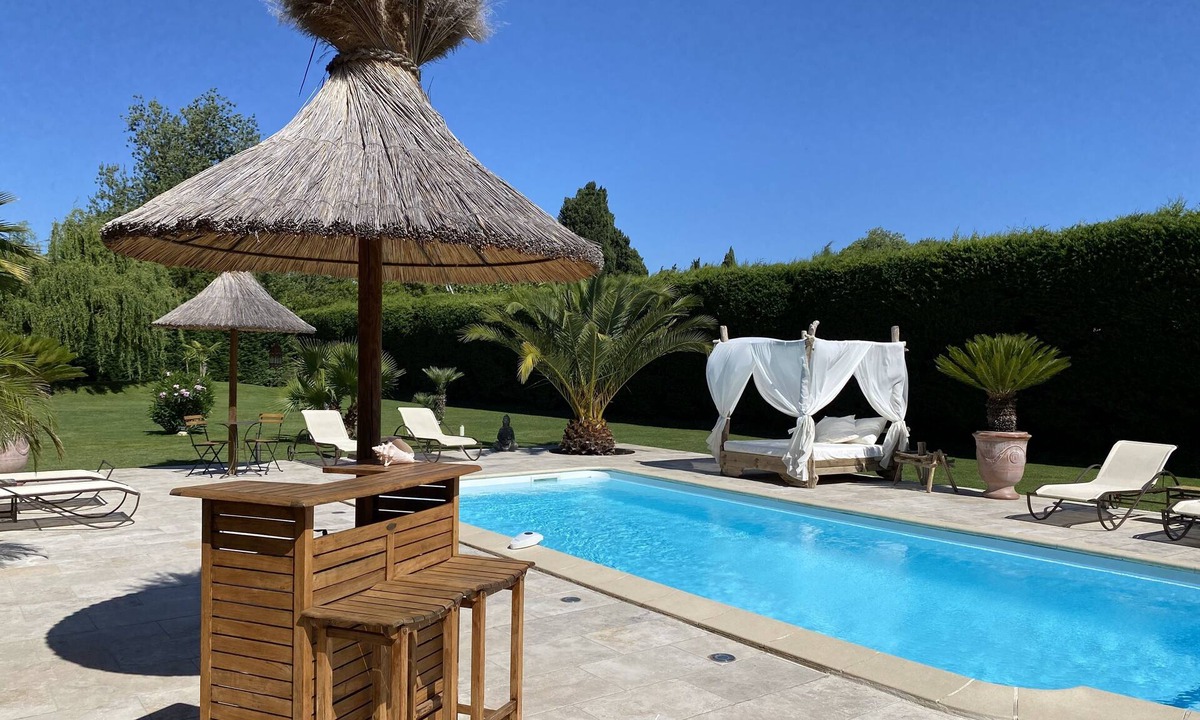 St.-Remy-de-Provence House | Luxury Mas 5★ in St-Rémy - Heated pool, Spa, Poolhouse - MAS CHANTE-MERLE