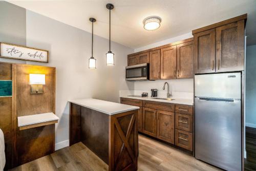 Moreno Valley Hotel | MainStay Suites Moreno Valley Near March Air Reserve Base