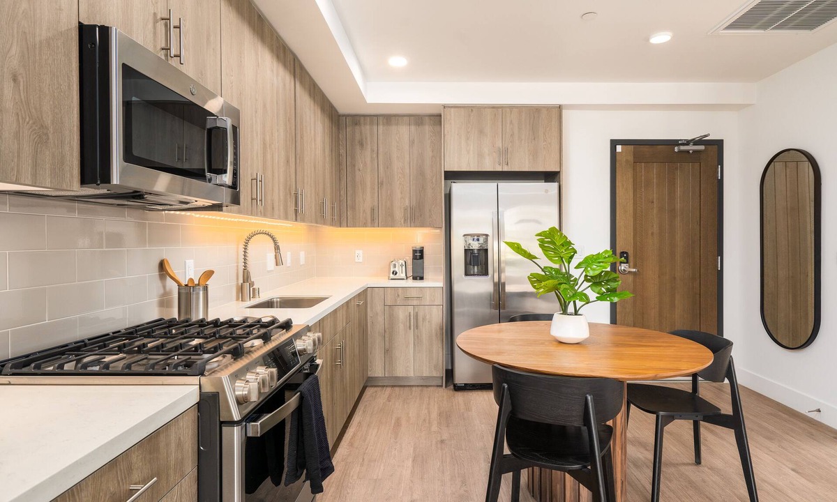 Menlo Park Apartment | Mint House Menlo Park by Kasa