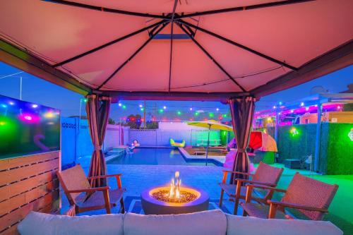 Scottsdale Estates Six Apartment | Minutes to Old Town & Stadium, Pool, Sauna, Gazebo, Hot Tub, Fire Pit, Sleeps 14