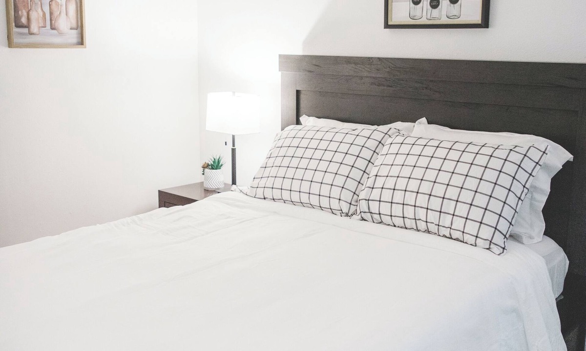 Mira Mesa House | Mira Mesa Private Suite with Private Bath & Entry #2