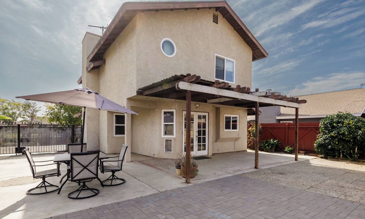 Moreno Valley House | Modern 3BR Bay Stay: pet/family-friendly, yard, parking, W/D, near hospitals
