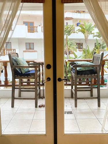 Avalon Villa | Modern Hamilton Cove Villa w/golf cart