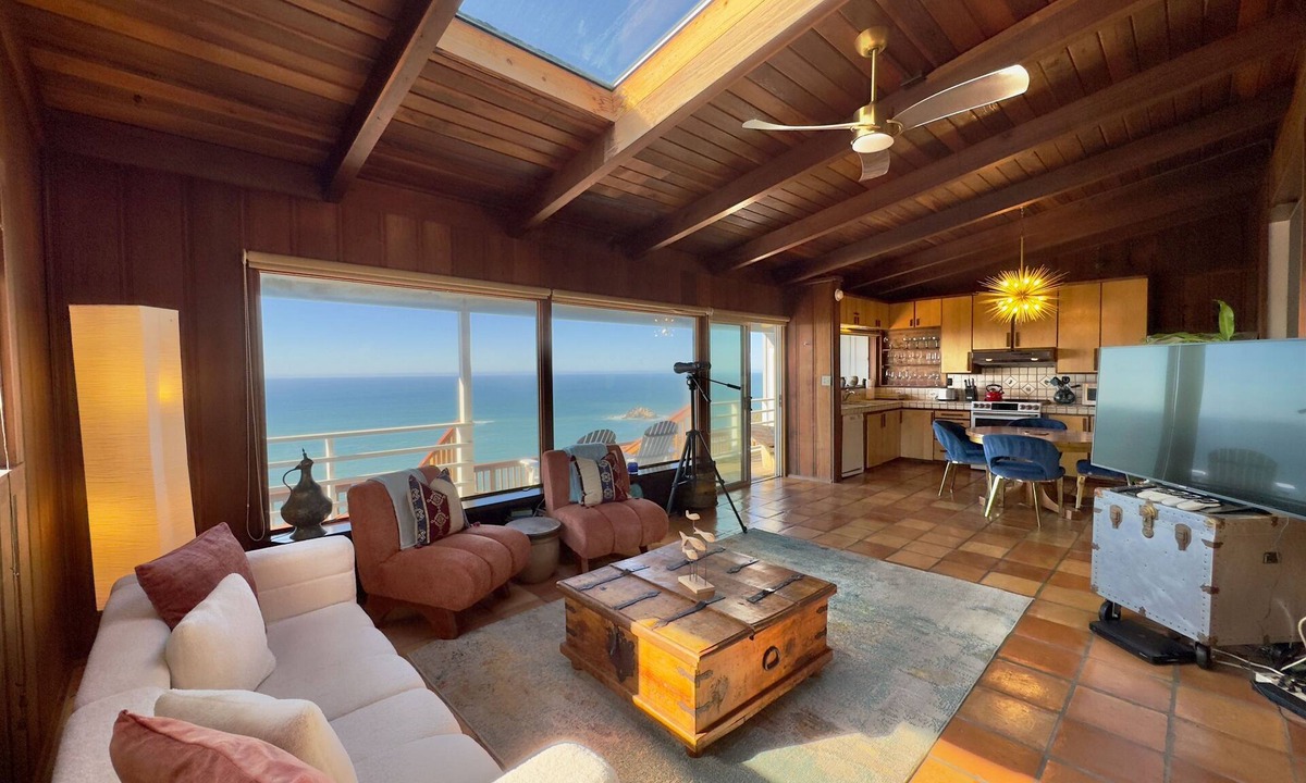 Gualala House | Moon Star Main | Hot Tub, Ocean Front | Gualala