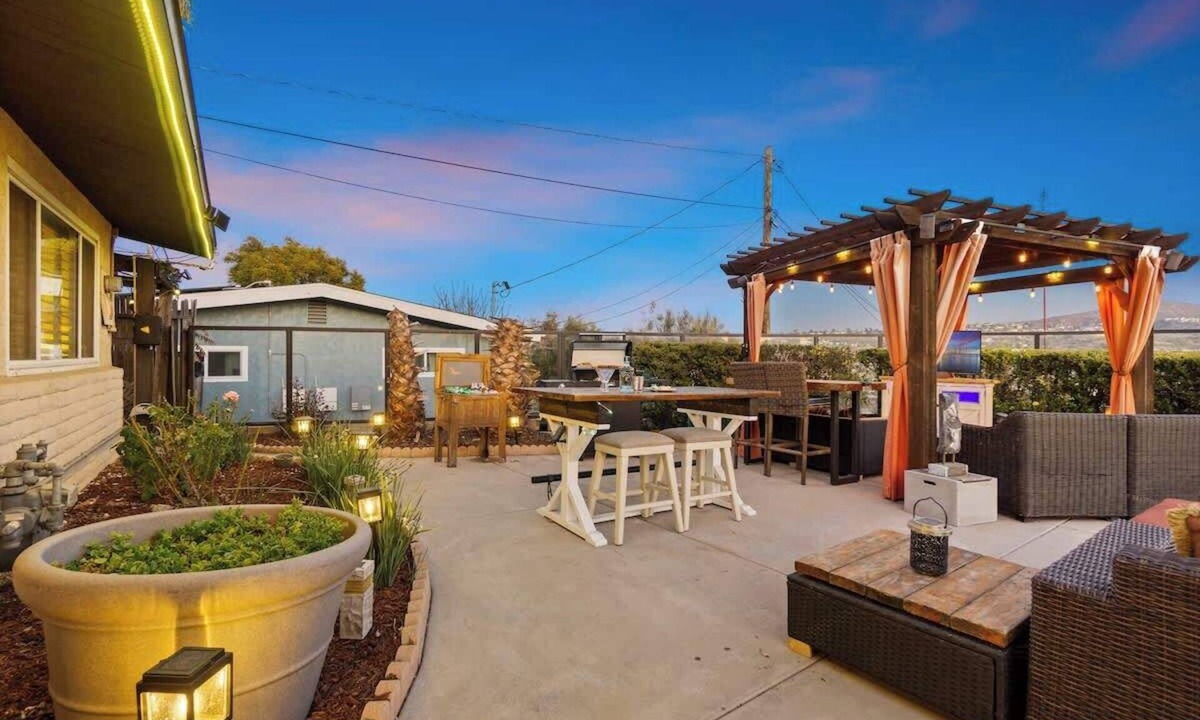 Lemon Grove House | Mountain Majesty 2 BR Home with AC, BBQ, Parking, and View