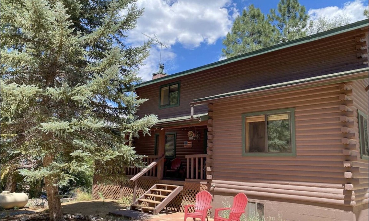 Ponderosa Park Cabin | Mountain Retreat in the Ponderosa Pines