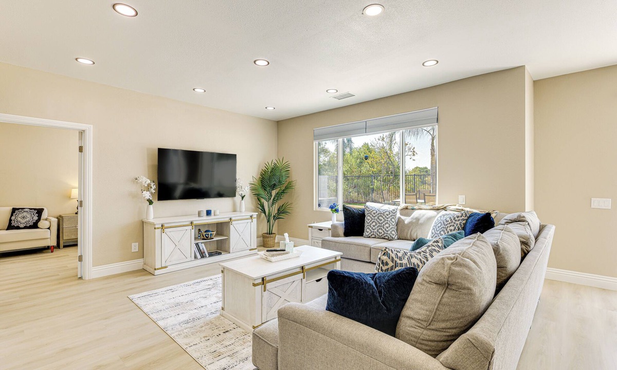 Beaumont House | Mtn-View Gem w/Private Yard: Luxe Beaumont Home