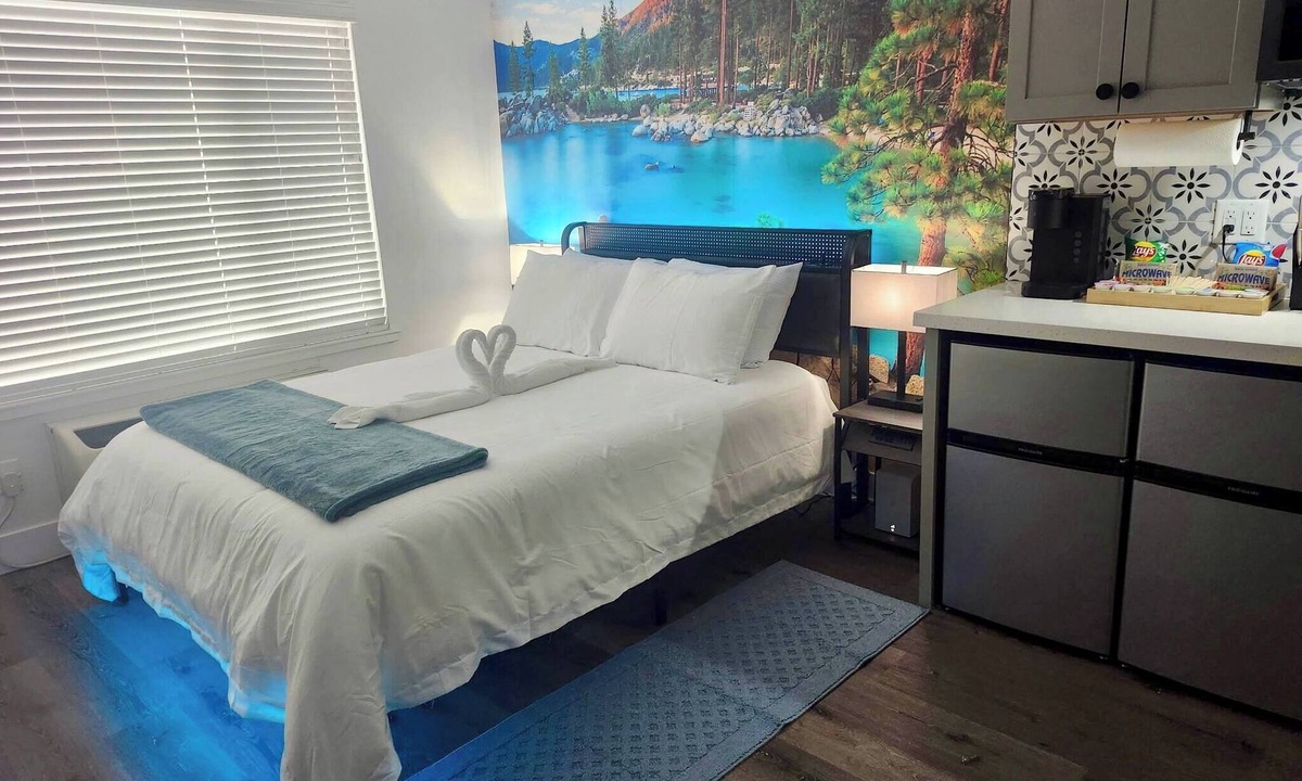 Reno Apartment | Near Airport, Hospital, 58 TV Apt 151