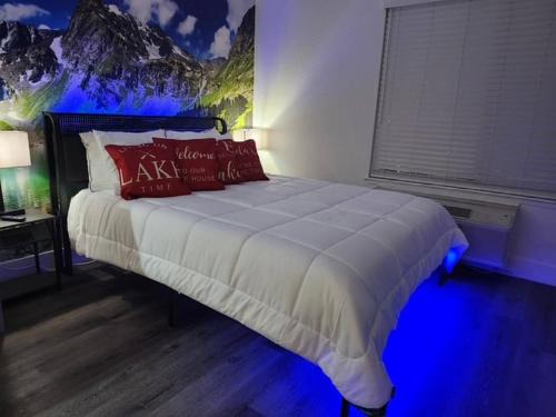 Reno Apartment | Near Airport, Hospital, Midtown, 58 TV - Apt 255