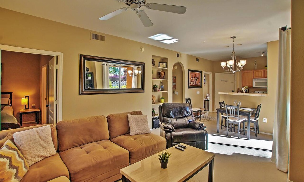 Deer Valley Condo | Near Bellair Golf Club! Phoenix Abode w/Pool