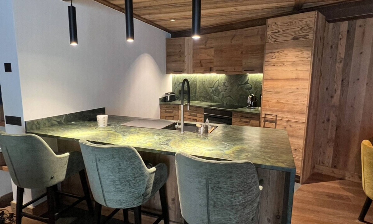 Le Cret Apartment | New 3-bedroom apartment, parking and WIFI in Val-d'Isère