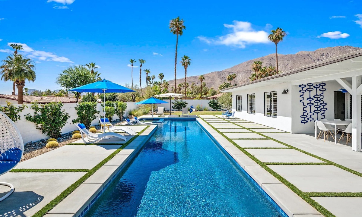 Magnesia Falls Cove House | New Listing 3 Bedroom Luxury Home in Rancho Mirage