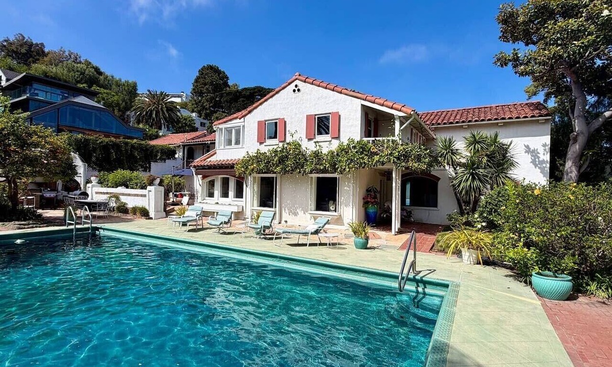 Santa Monica Canyon House | NEW! Santa Monica Canyon Estate | Pool + Tennis
