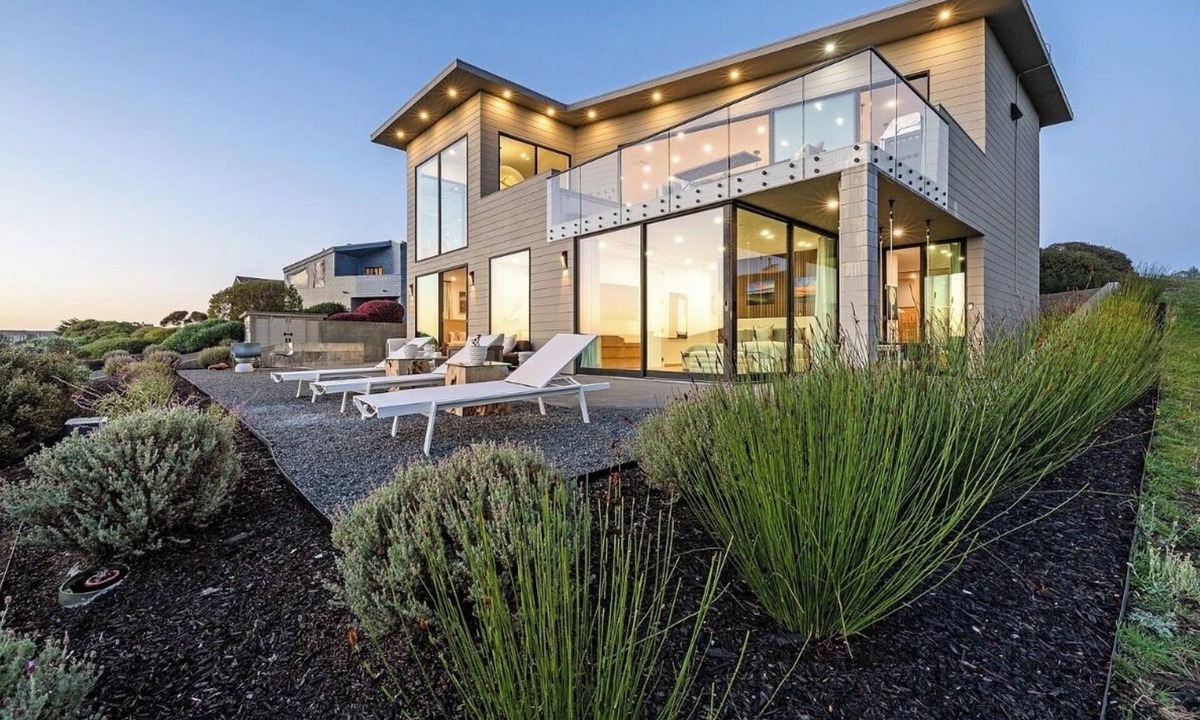 Bodega Bay House | New Ultra Luxury 4 Bdrm Modern House: Endless Ocean Views, Hot Tub, Sauna