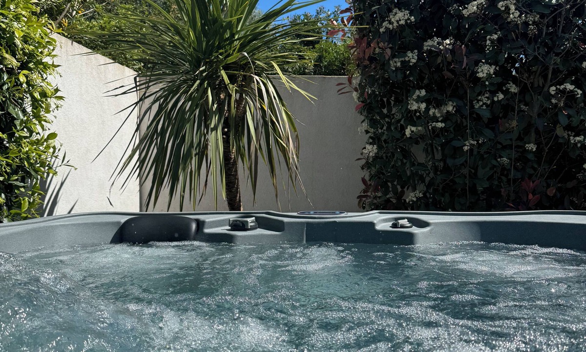Lecci Villa | New Villa with Private Heated Pool Near Beach San Cyprien and Cala Rossa