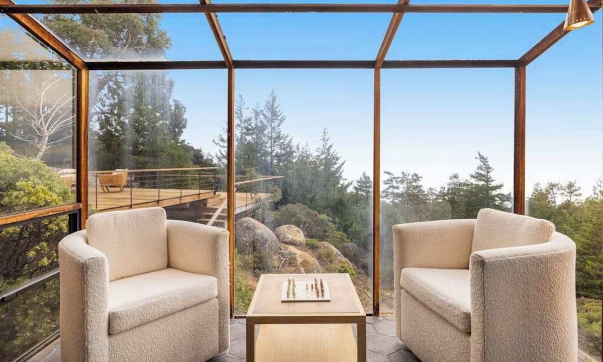 Gualala House | Ocean-view main house and private cottage