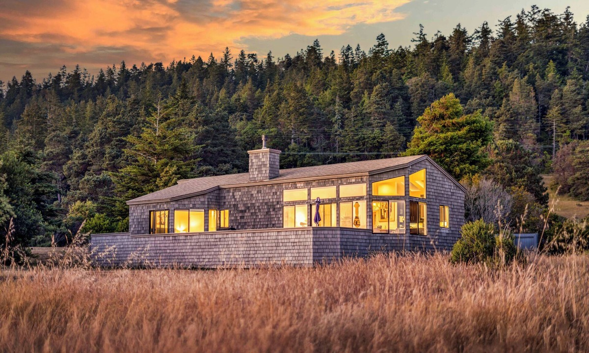 Sea Ranch House | Oceanview Modern Home – Hot Tub, Large Deck & EV Charger